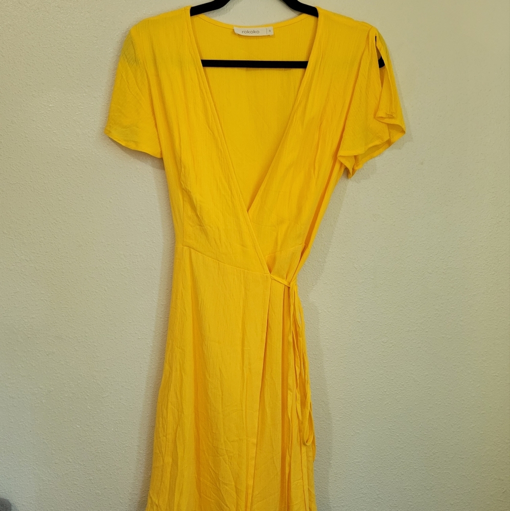 ROKOKO Yellow Wrap Midi Dress Size Small